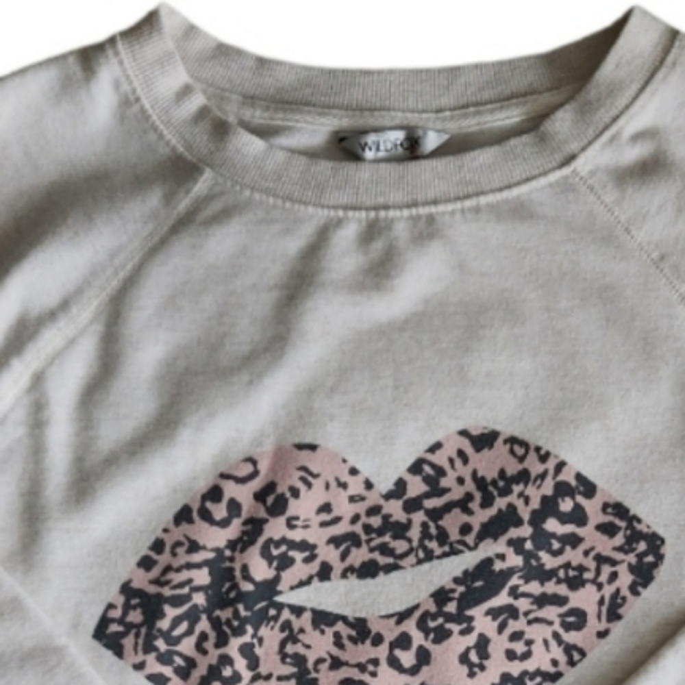 Wildfox Chic Beige Leopard Lips Sweater/Tunic - Picture 5 of 8